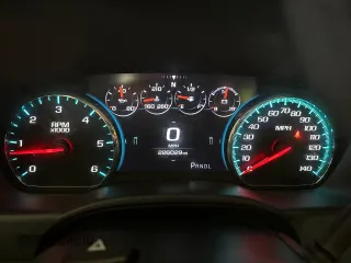 2018 GMC Sierra 1500 Denali z VIN 3GTU2PEJXJG171695, wystawiony jako Copart lot #59631005 z przebiegiem 226 029 mil mil oraz Czysty tytuł • Clean title. Historia ofert i sprzedaży dostępna na DreamBid. Obrazek 8.