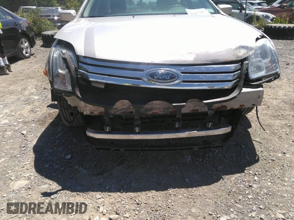 2007 Ford Fusion SE with VIN 3FAHP01127R152030, listed as a IAAI auction lot 33457957 with 197,513 mi miles. Bid and sale history available at carsss.com. Image 6.