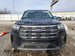 2025 Ford Explorer Active with VIN 1FMUK8DH8SGA18259, listed as a Copart auction lot 50043195 with 1,267 mi miles and Salvage Title. Bid and sale history available at carsss.com. Image 5.