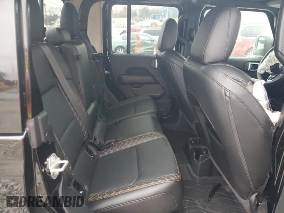 2023 Jeep Gladiator High Altitude z VIN 1C6HJTFG0PL571882, wystawiony jako Copart lot #86482234 z przebiegiem Nie podano mil oraz Szkoda całkowita • Salvage title. Historia ofert i sprzedaży dostępna na DreamBid. Obrazek 10.