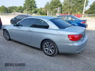 2013 BMW 3 Series 328i с VIN WBADW7C55DE734414, выставлен на аукционе IAAI как лот 42685123 с пробегом 72 180 миль миль и . История ставок и продаж доступна на DreamBid. Изображение 3.