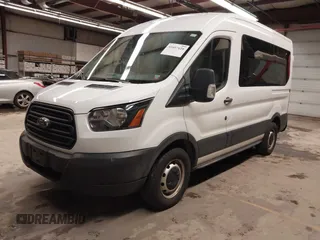 2019 Ford Transit Passenger XL z VIN 1FMZK1CM8KKA27343, wystawiony jako IAAI lot #41607428 z przebiegiem 110 797 mil mil oraz . Historia ofert i sprzedaży dostępna na DreamBid. Obrazek 18.