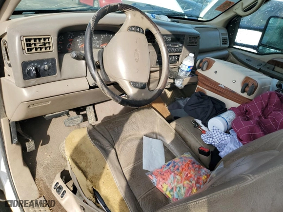 2000 Ford Super Duty F-250 XL with VIN 1FTNX21S1YEB62621, listed as a Copart auction lot 87630545 with 204,488 mi miles and Salvage Title. Bid and sale history available at carsss.com. Image 8.