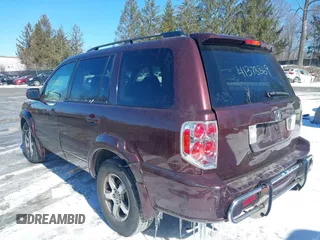 2008 Honda Pilot EX-L with VIN 5FNYF18558B033192, listed as a IAAI auction lot 41378869 with 186,709 mi miles. Bid and sale history available at carsss.com. Image 3.