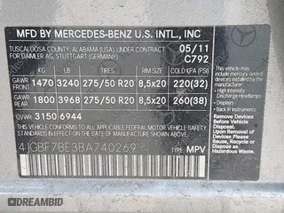 2011 Mercedes-Benz GL-Class GL 450 with VIN 4JGBF7BE3BA740269, listed as a IAAI auction lot 42098338 with 146,055 mi miles. Bid and sale history available at carsss.com. Image 9.