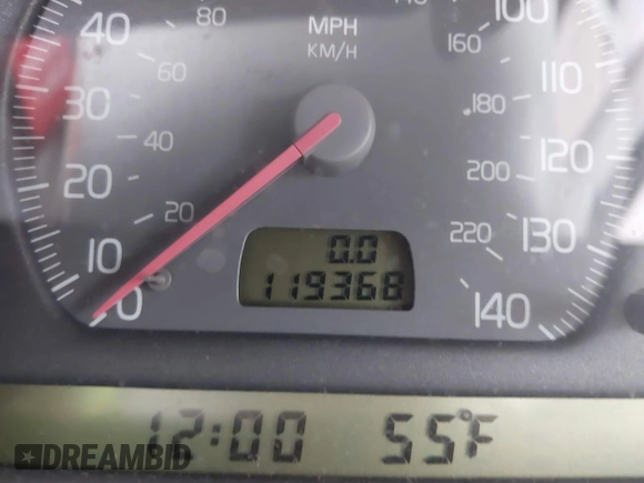 1998 Volvo S70 with VIN YV1LS557XW1546067, listed as a IAAI auction lot 41806312 with 119,368 mi miles and . Bid and sale history available at DreamBid. Image 7.