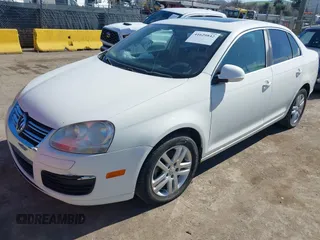 2007 Volkswagen Jetta с VIN 3VWSG81K27M010455, выставлен на аукционе IAAI как лот 41629842 с пробегом 212 750 миль миль и . История ставок и продаж доступна на DreamBid. Изображение 2.