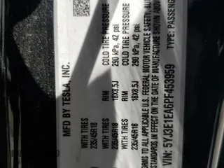 2023 Tesla Model 3 z VIN 5YJ3E1EA6PF453959, wystawiony jako Copart lot #61441935 z przebiegiem 105 343 mil mil oraz Szkoda całkowita • Salvage title. Historia ofert i sprzedaży dostępna na DreamBid. Obrazek 12.