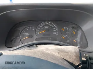 2003 Chevrolet Suburban Z71 with VIN 3GNFK16Z43G112291, listed as a IAAI auction lot 42148059 with Not Provided miles. Bid and sale history available at carsss.com. Image 7.