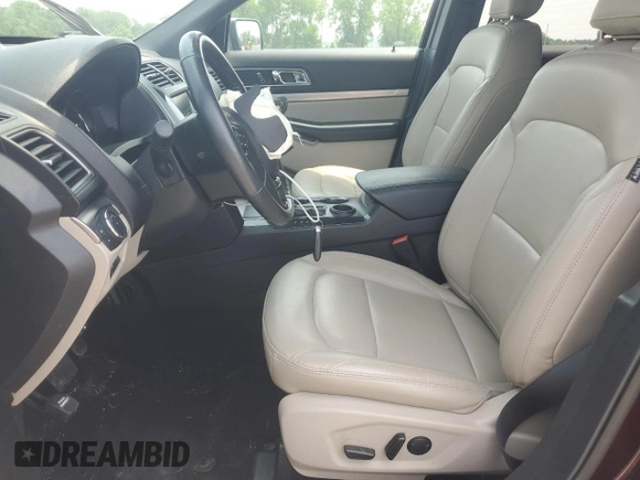 2019 Ford Explorer XLT с VIN 1FM5K7D81KGA85901, выставлен на аукционе Copart как лот 60376215 с пробегом 43 573 миль миль и Списание • Salvage title. История ставок и продаж доступна на DreamBid. Изображение 7.