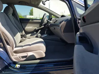 2008 Honda Civic LX with VIN 1HGFA16598L116468, listed as a IAAI auction lot 42054678 with 175,504 mi miles and . Bid and sale history available at DreamBid. Image 5.