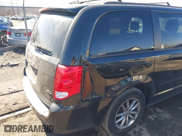 2014 Dodge Grand Caravan R/T with VIN 2C4RDGEG8ER187818, listed as a IAAI auction lot 41645145 with 181,779 mi miles and . Bid and sale history available at DreamBid. Image 17.