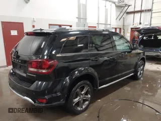 2015 Dodge Journey Crossroad with VIN 3C4PDCGG8FT740981, listed as a IAAI auction lot 41582710 with 185,938 mi miles and . Bid and sale history available at DreamBid. Image 4.