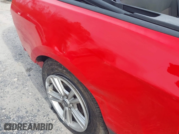 2014 Ford Mustang V6 with VIN 1ZVBP8EM3E5208282, listed as a IAAI auction lot 42104971 with Not Provided miles. Bid and sale history available at carsss.com. Image 20.