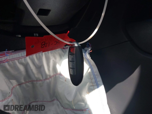 2024 Nissan Versa SR z VIN 3N1CN8FV4RL924718, wystawiony jako IAAI lot #41838456 z przebiegiem 3 698 mil mil oraz . Historia ofert i sprzedaży dostępna na DreamBid. Obrazek 11.