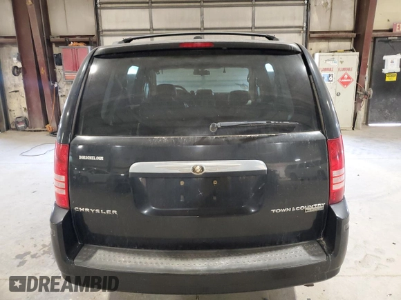 2010 Chrysler Town & Country Touring z VIN 2A4RR5D17AR431823, wystawiony jako Copart lot #60486005 z przebiegiem 200 459 mil mil oraz Czysty tytuł • Clean title. Historia ofert i sprzedaży dostępna na DreamBid. Obrazek 6.