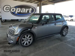 2003 MINI Hardtop S z VIN WMWRE33433TD72220, wystawiony jako Copart lot #55901435 z przebiegiem 40 452 mil mil oraz Szkoda całkowita • Salvage title. Historia ofert i sprzedaży dostępna na DreamBid. Obrazek 1.