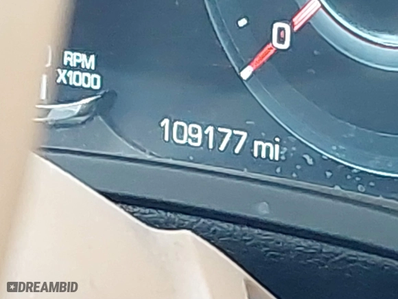 2017 Cadillac Escalade Platinum with VIN 1GYS4DKJ7HR277904, listed as a IAAI auction lot 41757014 with 109,177 mi miles. Bid and sale history available at carsss.com. Image 15.