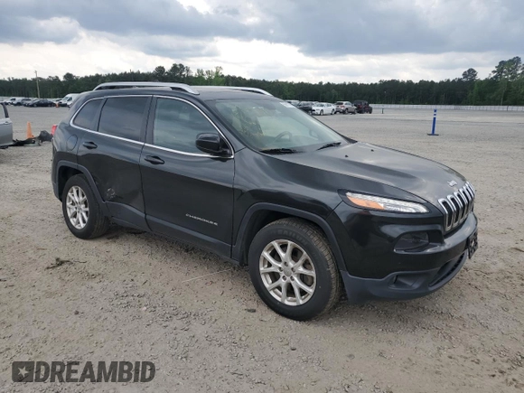 2016 Jeep Cherokee Latitude with VIN 1C4PJMCB8GW117946, listed as a Copart auction lot 50617765 with 135,859 mi miles and Salvage Title. Bid and sale history available at DreamBid. Image 4.