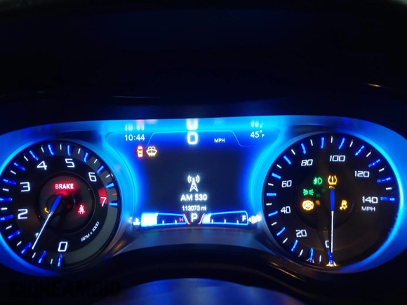 2019 Chrysler 300 with VIN 2C3CCABG6KH617913, listed as a IAAI auction lot 41558437 with 113,073 mi miles. Bid and sale history available at carsss.com. Image 7.