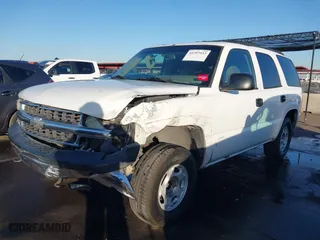2003 Chevrolet Tahoe LS with VIN 1GNEK13Z83J341085, listed as a IAAI auction lot 41297923 with 296,326 mi miles. Bid and sale history available at carsss.com. Image 6.