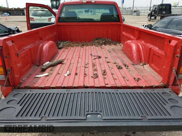 2002 Chevrolet Silverado 1500 Commercial with VIN 1GCEC14WX2Z342720, listed as a Copart auction lot 55339405 with 142,722 mi miles and Clean Title. Bid and sale history available at DreamBid. Image 10.
