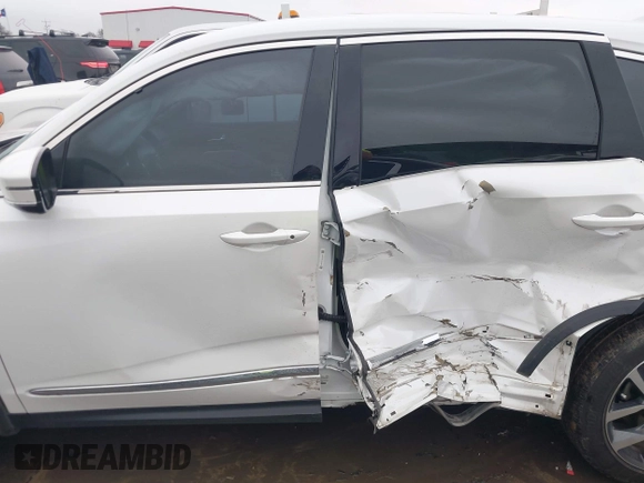 2022 Acura MDX Technology with VIN 5J8YD9H42NL011575, listed as a IAAI auction lot 41459325 with 40,017 mi miles and . Bid and sale history available at DreamBid. Image 14.