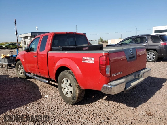 2005 Nissan Frontier SE with VIN 1N6AD06W55C425866, listed as a Copart auction lot 44012455 with 320,704 mi miles and Clean title. Bid and sale history available at DreamBid. Image 2.
