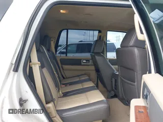 2007 Ford Expedition Eddie Bauer z VIN 1FMFU18517LA11176, wystawiony jako IAAI lot #42167558 z przebiegiem 238 839 mil mil oraz . Historia ofert i sprzedaży dostępna na DreamBid. Obrazek 8.