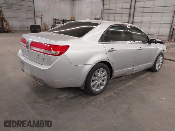 2012 Lincoln MKZ with VIN 3LNHL2GC6CR814031, listed as a IAAI auction lot 41864733 with 194,428 mi miles. Bid and sale history available at carsss.com. Image 4.