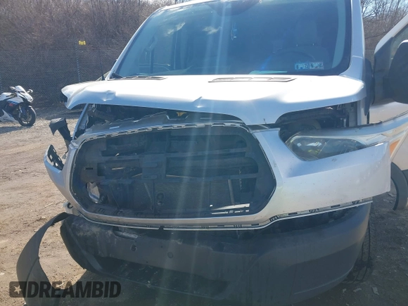 2015 Ford Transit XL с VIN 1FBZX2YM5FKA53431, выставлен на аукционе IAAI как лот 41642635 с пробегом Не указан миль и . История ставок и продаж доступна на DreamBid. Изображение 6.