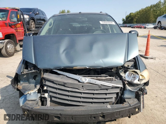 2006 Chrysler Town & Country LWB LX with VIN 1A4GP44R26B568560, listed as a Copart auction lot 70609934 with 257,935 mi miles and Salvage Title. Bid and sale history available at carsss.com. Image 5.