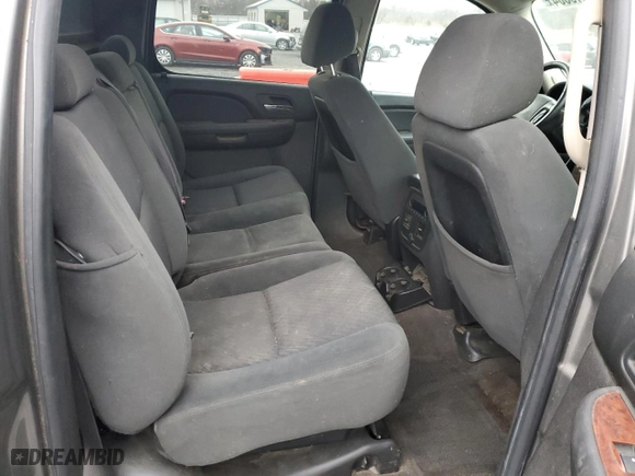 2009 Chevrolet Avalanche LT w/2LT with VIN 3GNFK22069G219929, listed as a Copart auction lot 82619804 with 189,811 mi miles and Salvage Title. Bid and sale history available at carsss.com. Image 10.