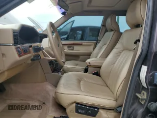 1997 Volvo 960 z VIN YV1KW9602V1042720, wystawiony jako Copart lot #70426274 z przebiegiem 68 087 mil mil oraz Szkody całkowita. Historia ofert i sprzedaży dostępna na DreamBid. Obrazek 7.