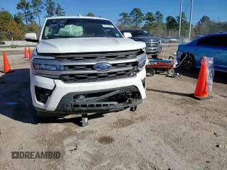 2023 Ford Expedition XLT with VIN 1FMJU1H85PEA23677, listed as a Copart auction lot 84255484 with 0 mi miles and Salvage Title. Bid and sale history available at carsss.com. Image 12.