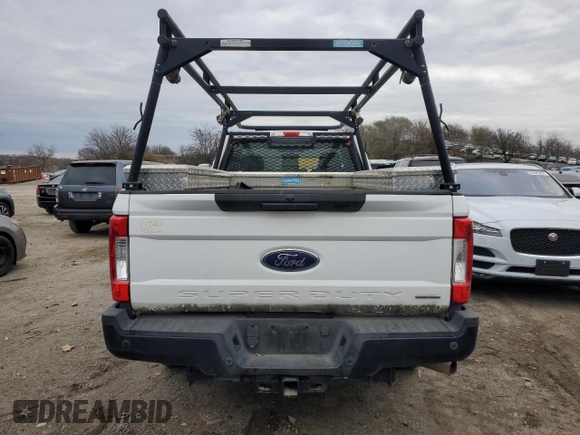 2019 Ford Super Duty F-250 SRW XL with VIN 1FTBF2A6XKED15562, listed as a Copart auction lot 82932494 with 135,064 mi miles and Clean Title. Bid and sale history available at carsss.com. Image 6.
