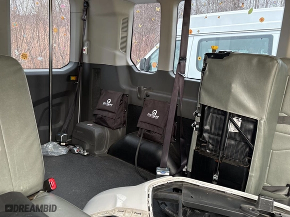 2020 Ford Transit Passenger Wagon XL with VIN 1FDAX2C84LKB65020, listed as a Copart auction lot 50907935 with 63,911 mi miles and Clean Title. Bid and sale history available at carsss.com. Image 6.