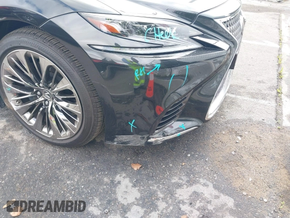 2020 Lexus LS with VIN JTHG5LFF4L5011134, listed as a IAAI auction lot 41782417 with 14,070 mi miles and . Bid and sale history available at DreamBid. Image 17.