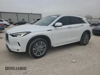 2023 Infiniti QX50 Luxe z VIN 3PCAJ5BA8PF121360, wystawiony jako Copart lot #42991135 z przebiegiem 16 340 mil mil oraz Szkoda całkowita • Salvage title. Historia ofert i sprzedaży dostępna na DreamBid. Obrazek 1.