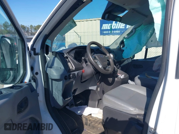 2017 Ford Transit Cargo with VIN 1FTYR2ZM2HKA66625, listed as a IAAI auction lot 39471466 with 125,200 mi miles. Bid and sale history available at carsss.com. Image 5.