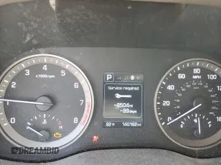 2016 Hyundai Tucson Limited z VIN KM8J33A27GU267759, wystawiony jako Copart lot #55922975 z przebiegiem 140 162 mil mil oraz Szkody całkowita. Historia ofert i sprzedaży dostępna na DreamBid. Obrazek 9.