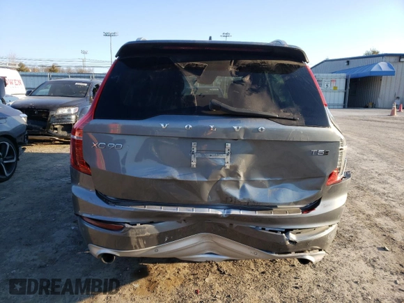 2018 Volvo XC90 Momentum with VIN YV4102XK3J1191879, listed as a Copart auction lot 39257523 with 28,551 mi miles. Bid and sale history available at carsss.com. Image 6.