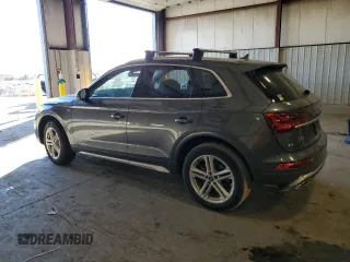 2021 Audi Q5 Premium Plus with VIN WA1E2AFY7M2046870, listed as a Copart auction lot 77452064 with 75,007 mi miles and Salvage Title. Bid and sale history available at carsss.com. Image 2.