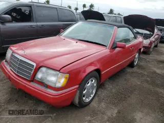 1995 Mercedes-Benz E Class with VIN WDBEA66EXSC250371, listed as a Copart auction lot 76722414 with 52,766 mi miles and Non Repairable. Bid and sale history available at carsss.com. Image 1.