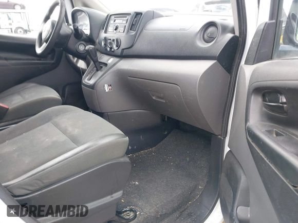 2013 Nissan NV200 SV with VIN 3N6CM0KN0DK692265, listed as a IAAI auction lot 41620439 with 196,980 mi miles and . Bid and sale history available at DreamBid. Image 5.