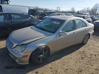 2005 Mercedes-Benz C 240 with VIN WDBRF81J05F680044, listed as a Copart auction lot 88118585 with Not Provided miles and Salvage Title. Bid and sale history available at DreamBid. Image 1.