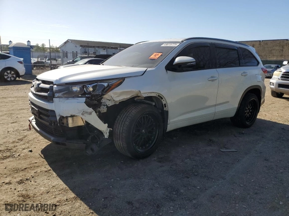 2017 Toyota Highlander Limited with VIN 5TDDZRFH5HS420676, listed as a Copart auction lot 49615725 with 107,080 mi miles and Salvage Title. Bid and sale history available at carsss.com. Image 1.