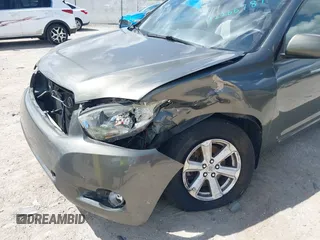 2008 Toyota Highlander with VIN JTEES41AX82060958, listed as a IAAI auction lot 42266787 with 210,652 mi miles and . Bid and sale history available at DreamBid. Image 6.
