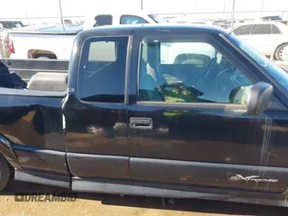 2001 Chevrolet S-10 LS with VIN 1GCCS19W718230397, listed as a IAAI auction lot 41293765 with 151,578 mi miles and . Bid and sale history available at DreamBid. Image 13.