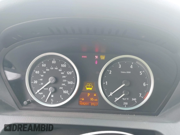 2005 BMW 6 Series 645Ci with VIN WBAEK73495B324371, listed as a IAAI auction lot 41496290 with 109,251 mi miles. Bid and sale history available at carsss.com. Image 7.